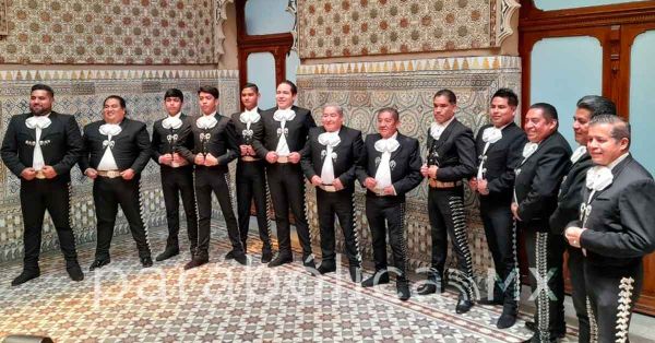 Destaca Congreso trayectoria del Mariachi Tapatío de Álvaro Paulino