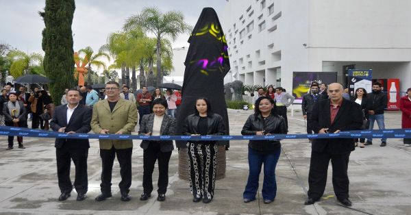 Inauguran exposición El origen de lo Sagrado, en el CCU