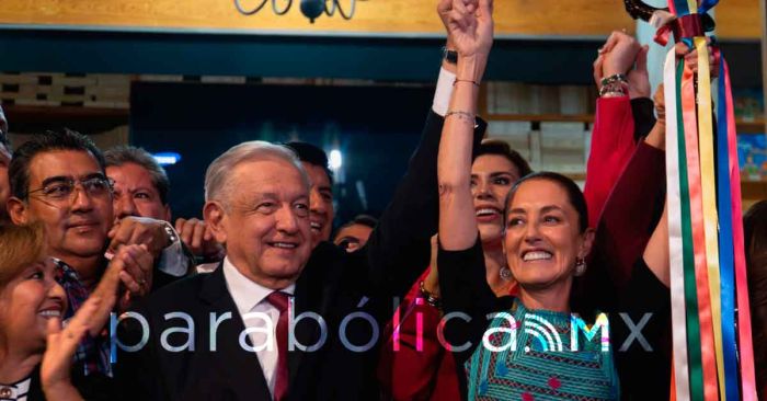 Entrega AMLO el bastón de mando a Claudia Sheinbaum