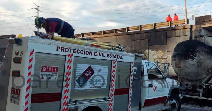 Explotaron en el Periférico más de 60 mil litros de combustible: PC Estatal