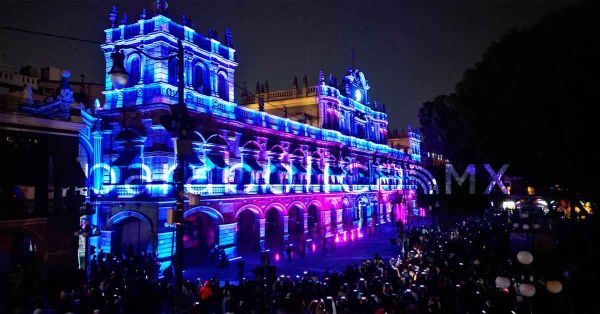 Entrega ayuntamiento de rehabilitación de la Catedral Metropolitana con espectáculo de luces