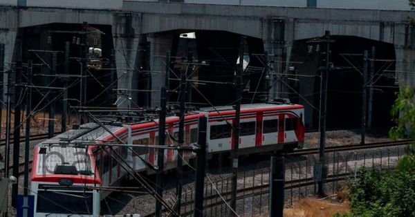 Expropia AMLO 113 mil metros cuadrados en el EdoMex para Tren Suburbano