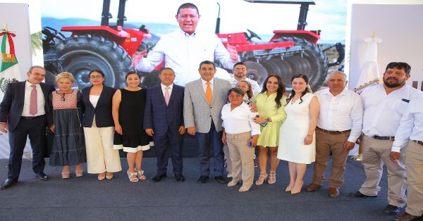 Invita Sergio Salomón a presidentes municipales impulsar estrategias para fortalecer valores
