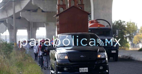 Incrementa paso de peregrinos por la autopista rumbo a la Basílica