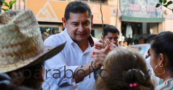 Sigue Armenta con difusión de tareas de Claudia Sheinbaum en Puebla capital