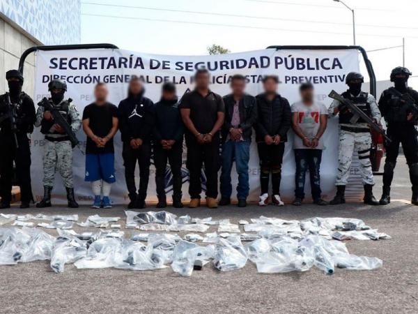 Detienen a nueve personas y dos menores de edad en Cuautlancingo; portaban armas y marihuana