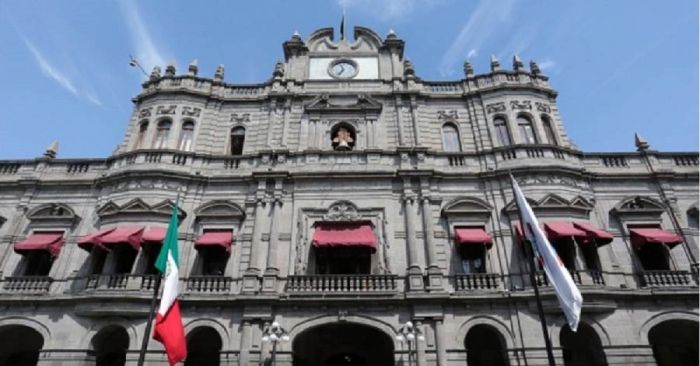 Anuncian al relevo de Fernando Cortés en el Ayuntamiento de Puebla