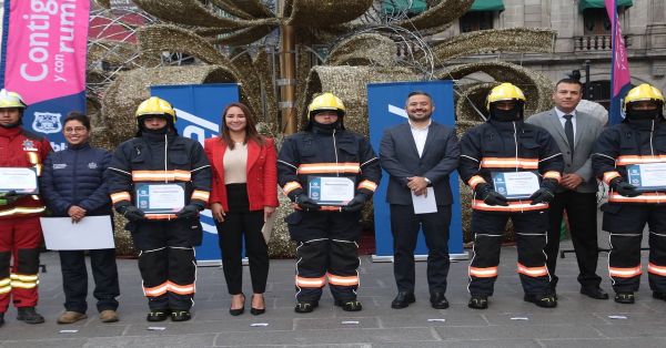 Reconocen labor de 16 elementos de Protección en Puebla capital