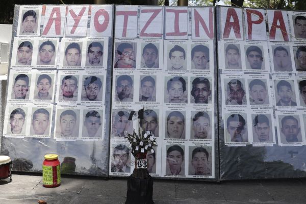 Reaparece Tomás Zerón y habla sobre Ayotzinapa y “El Chapo”