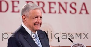 Convoca Presidencia a médicos especialistas jubilados a trabajar en IMSS-Bienestar