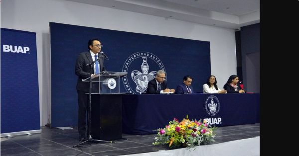 Consolidará Facultad de Economía de la BUAP la unidad académica
