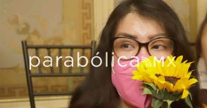 No busque invalidar mi voz, le dice la activista Elena Ríos a Néstor Camarillo