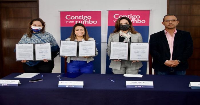 Firma SMDIF convenio de colaboración con la Asociación Civil Autismo Puebla