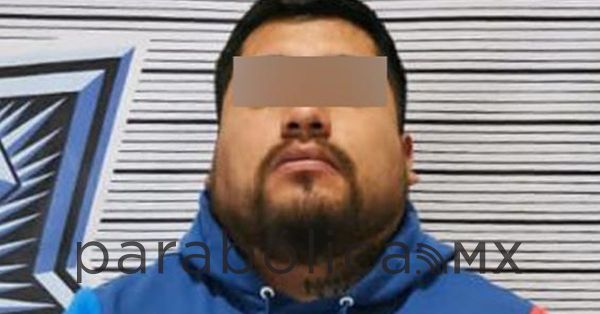 Detienen a “El Míster”, líder de extorsión en mercados de Puebla