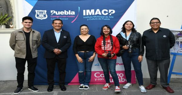 Entregan diplomas y premios a ganadoras del Segundo Concurso de Fotografía