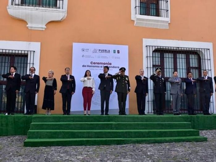 Promueve gobierno de Puebla respeto de símbolos patrios