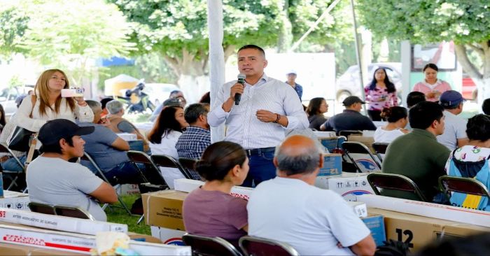 Realizan en San Andrés Cholula cuarta entrega de calentadores solares