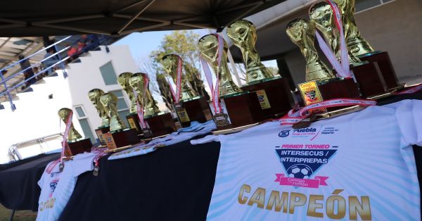 Concluy&oacute; el torneo de Futbol 7 en la capital poblana