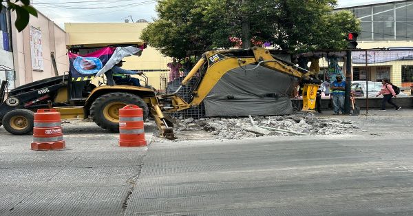 Inicia el retiro de puentes peatonales en la capital poblana