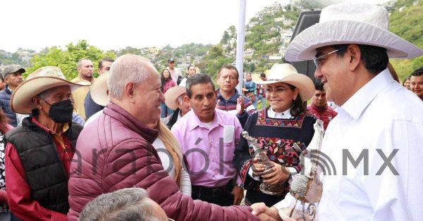 Detona Gobierno de Sergio Salomón obras carreteras en región de Xicotepec para fortalecer desarrollo