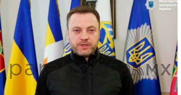Muere ministro de interior ucraniano en choque de helicóptero; reportan al menos 15 decesos