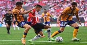 Derrota Chivas a San Luis; hila su segunda victoria