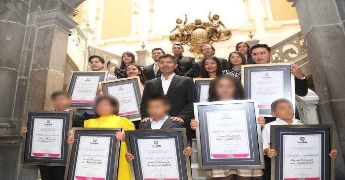 Reconoce Ayuntamiento de Puebla a 10 personas con el premio de la Juventud