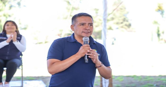 Colocan primera piedra del preescolar San Luis Tehuiloyocan