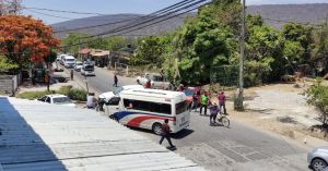 Cierran la carretera Izúcar- Epatlán por conflicto agrario