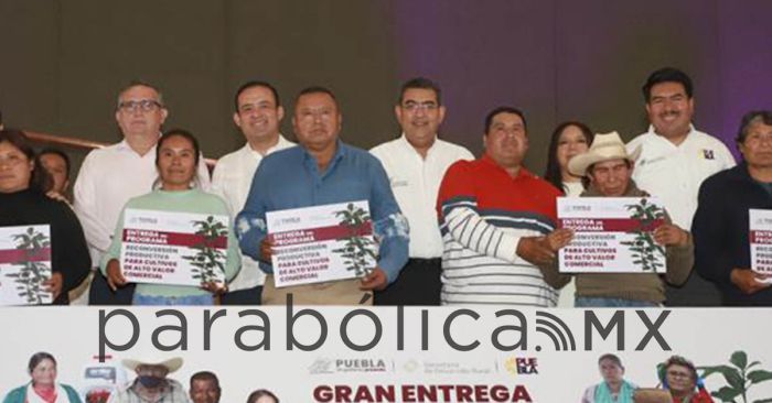 Entrega gobierno estatal insumos a sector rural