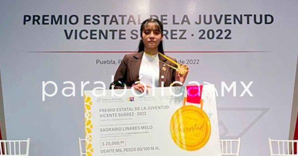 Galardonan a estudiante BUAP con el Premio Estatal de la Juventud “Vicente Suárez” 2022