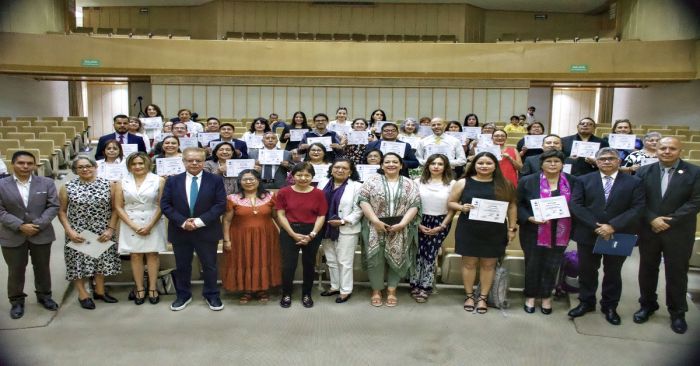 Se gradúan del diplomado sobre aseguramiento de la calidad de programas educativos BUAP