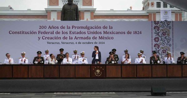 Celebran 200 años de la promulgación de la Constitución de 1824 y creación de la Armada de México