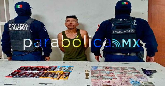 Aseguran a sujeto por robo a comercio en Sanctorum