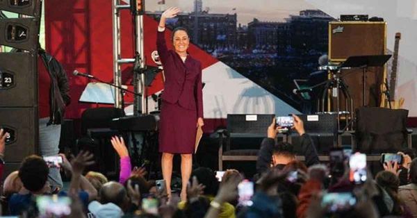 Celebra Sheinbaum triunfo de AMLO en 2018