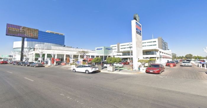 Reportan un ataque a mano armada en Plaza Mazarik de San Andr&eacute;s Cholula