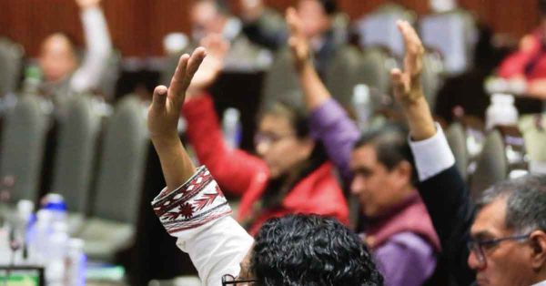 Llama AMLO cuidar proceso legislativo de la Reforma Judicial