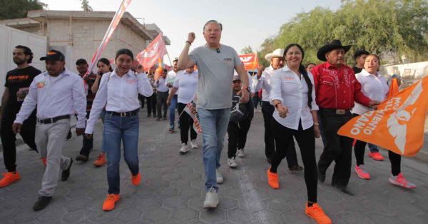 Camina Fernando Morales calles de Tehuacán