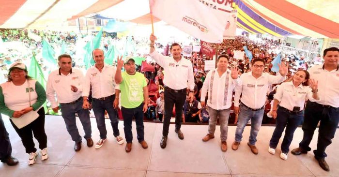 Promete Armenta agroparque a productores de Quimixtlán