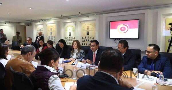 Comparece titular de la Secretaría de Administración