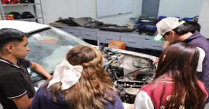 Ofrece SMDIF educación primaria y secundaria a menores de edad