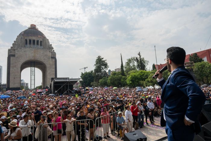 Reúne a 12 mil personas “Gran Baile por el Día de las Madres 2024” en CDMx