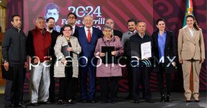 Reciben primeros 249 jubilados del IMSS complementos de pensiones para el Bienestar