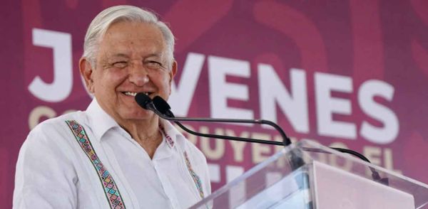 Asegura AMLO que la 4T quita de la pobreza a 100 mil mexicanos al mes