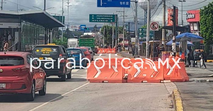 Generan caos vial obras de Agua de Puebla en la 11 Sur