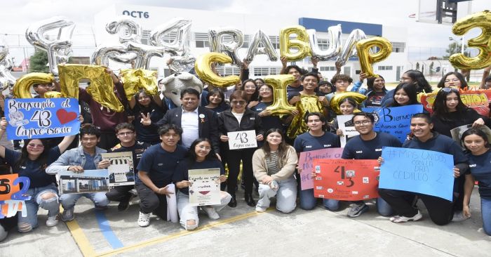 Celebran un aniversario más de la Preparatoria 2 de Octubre de la BUAP