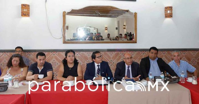 Acusa familia de Tania N que la tienen incomunicada