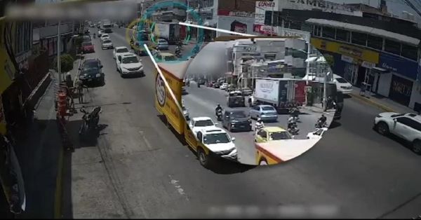 Recupera Policía Estatal camión robado en el centro de Texmelucan