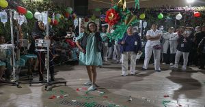 Celebran fiestas decembrinas con pacientes oncológicos del IMSS