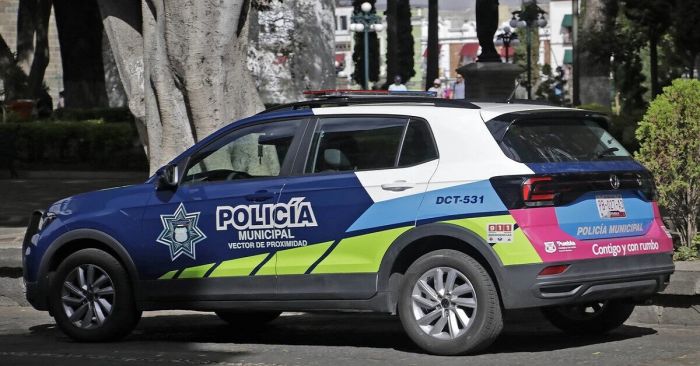 Persiguen a dos ladrones de vehículos en Guadalupe Caleras, hay dos detenidos